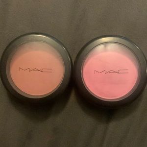 Dame blush and peony petal blush
